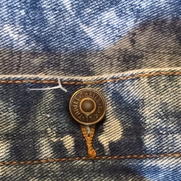 Thrill distressed denim jacket - Picture 6 of 12